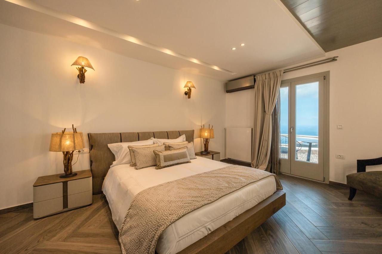 Santorini Grand Luxury Villas 易莫洛林 外观 照片